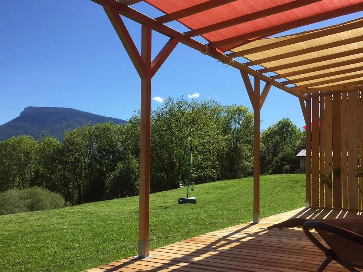 Gite Basse Correo La Freissinouse 0*,  France